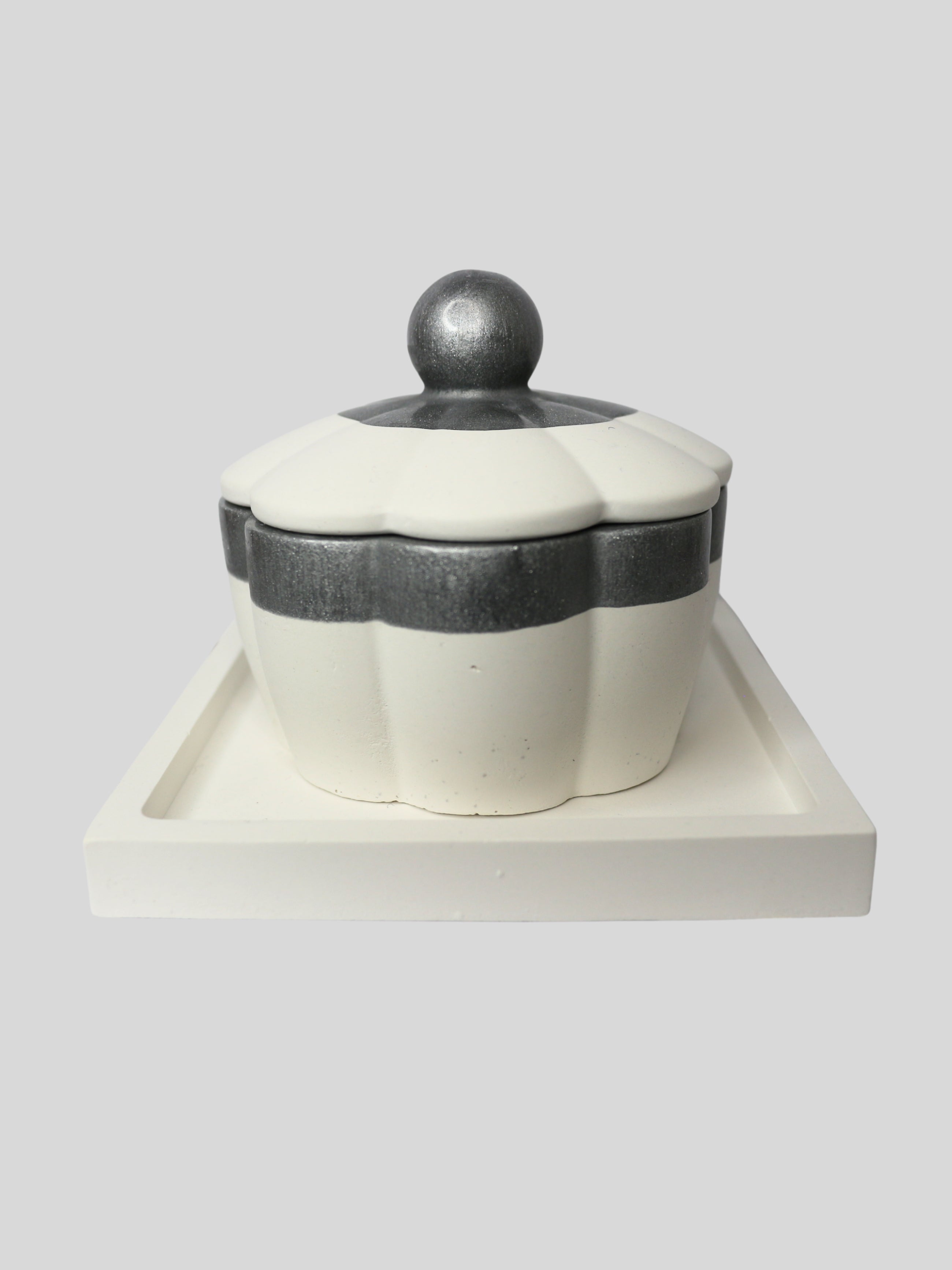 Multipurpose Fancy Jar + 3 scented tealight candles